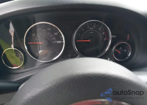 2013 Jeep Wrangler Unlimited Sahara z USA, uszkodzony, nr VIN 1C4BJWEG6DL602730